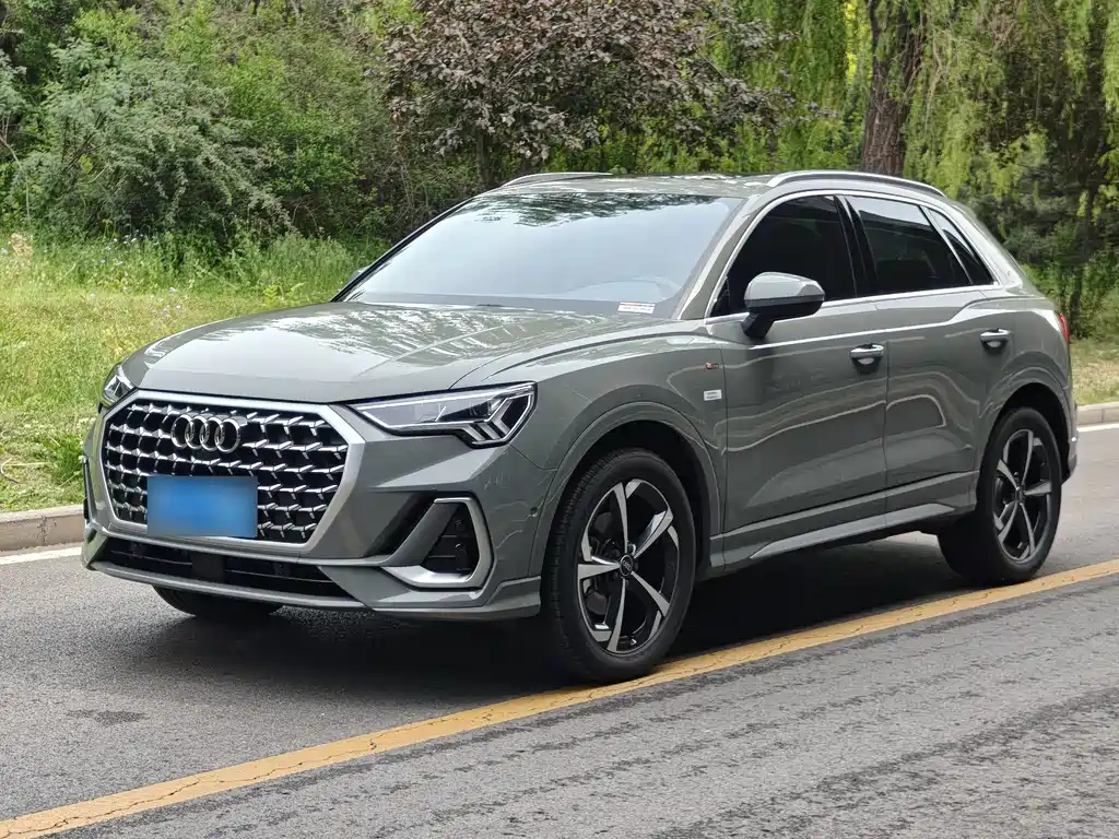 Audi Q3 