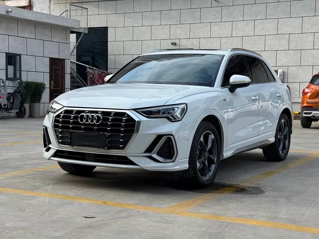 Audi Q3 