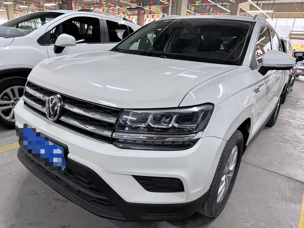 Volkswagen Tharu 